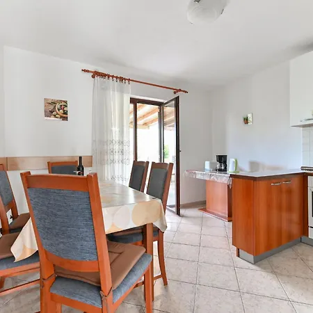 Appartamento Ana-2 By Interhome *