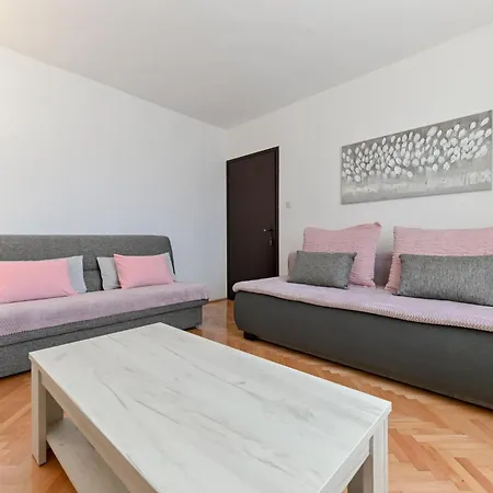 Ana-2 By Interhome *